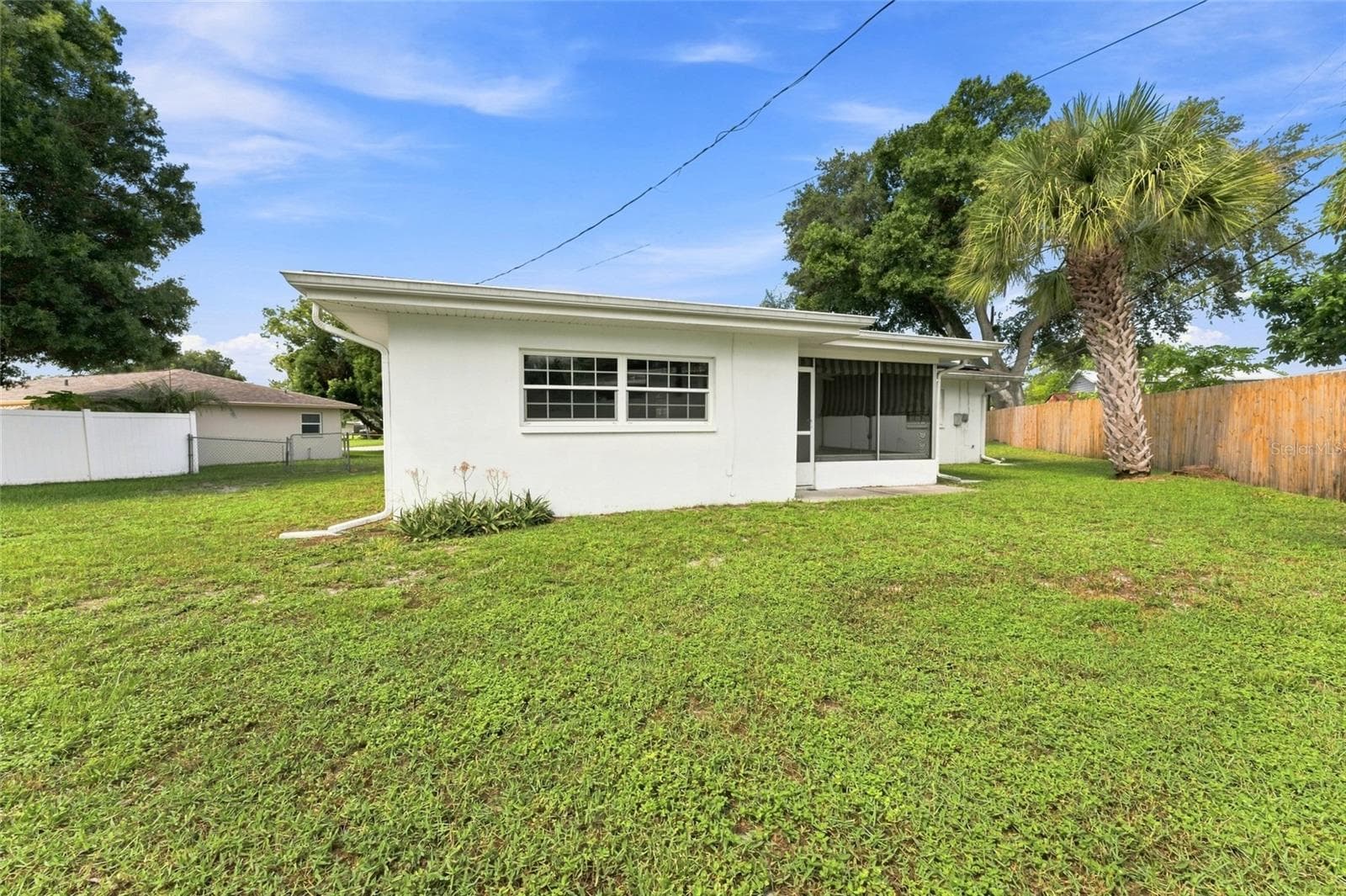 back yard - 1773 LONDON LN, CLEARWATER