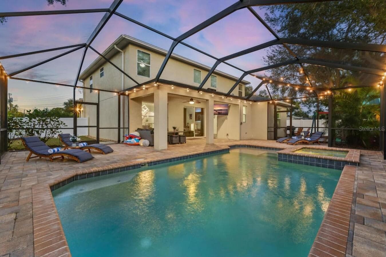 2930 W ROGERS AVE