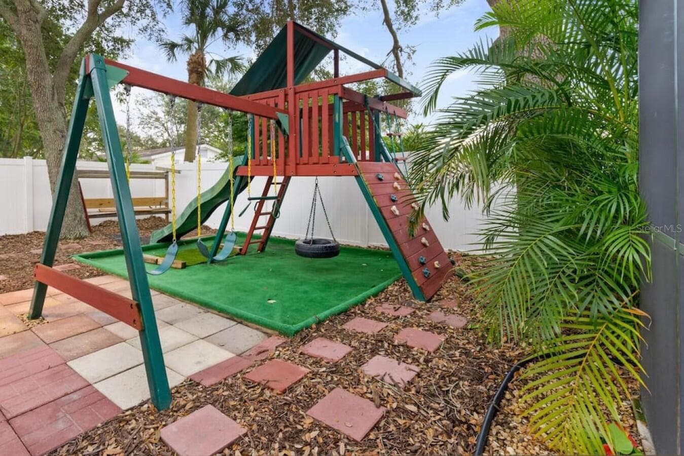 Single Family Residence at 2930 W ROGERS AVE, TAMPA, photo 50 of 73