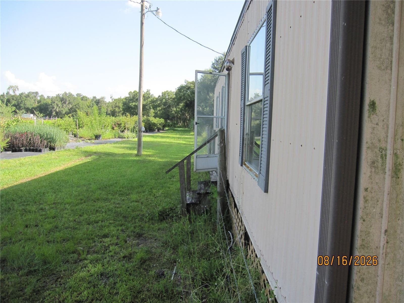Manufactured Home at 3216 JACK JONES RD, WAUCHULA, photo 11 of 78