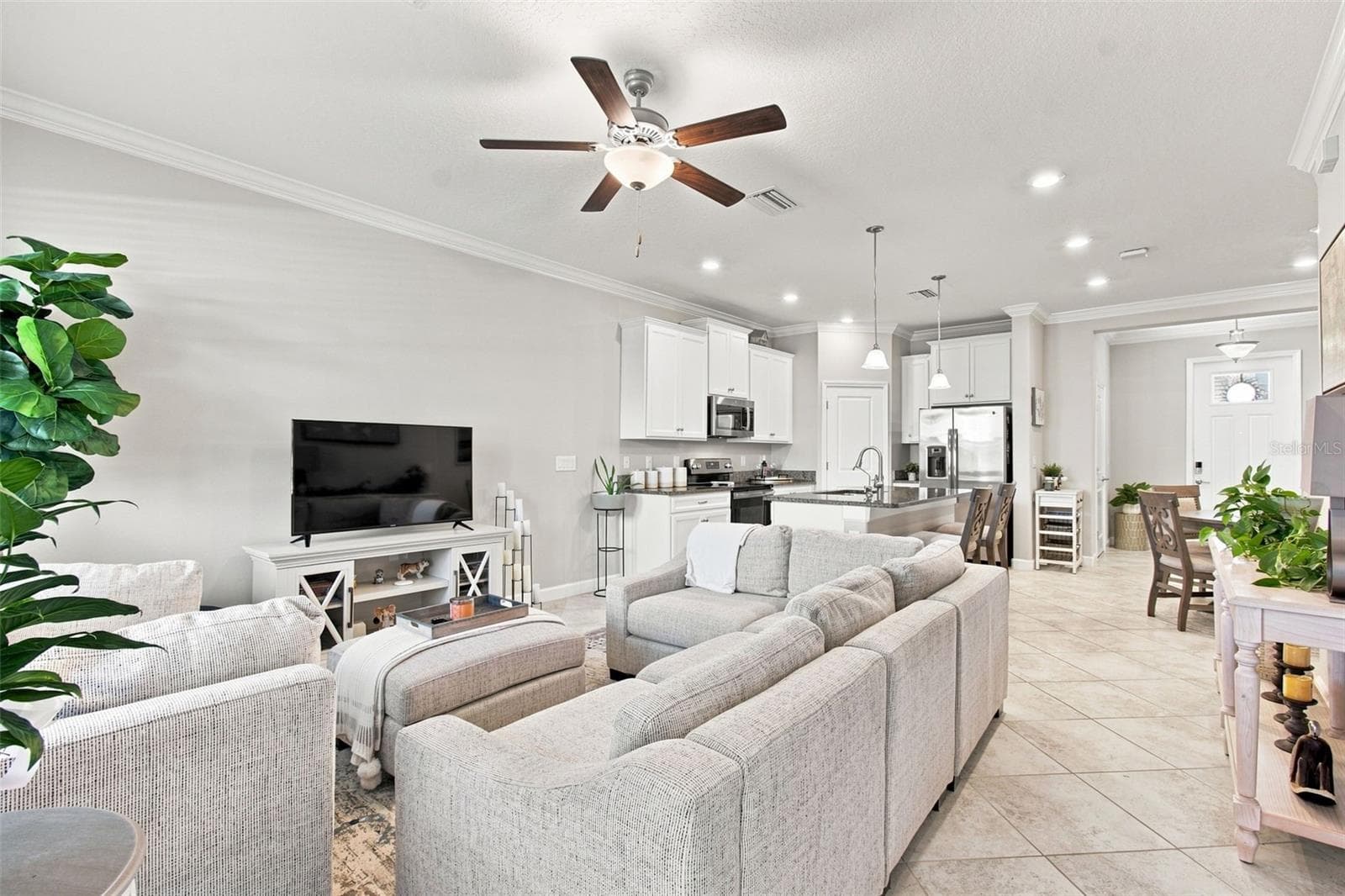 Living Room - 18623 NOBLE CASPIAN DR, LUTZ