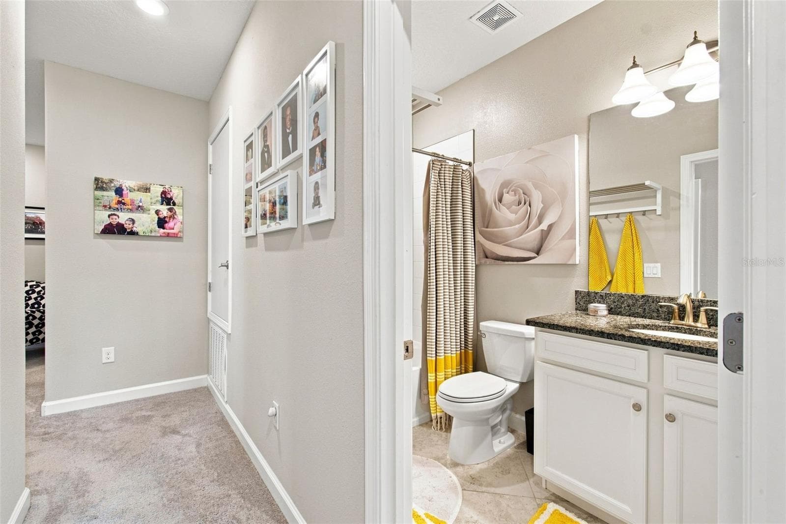 Shared Bathroom - 18623 NOBLE CASPIAN DR, LUTZ