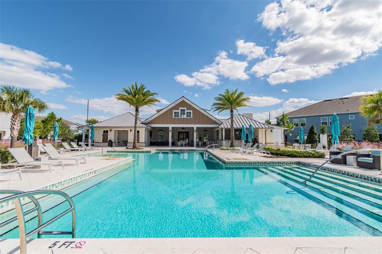 Community Pool - 18623 NOBLE CASPIAN DR, LUTZ