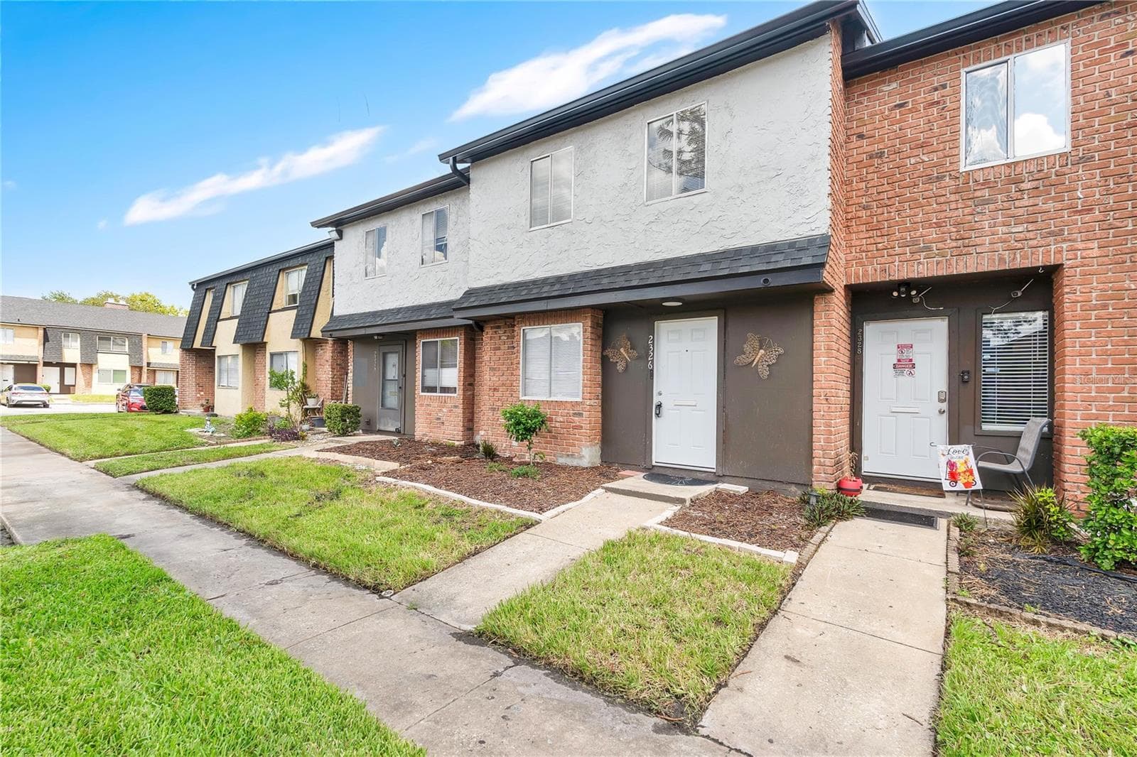 Condominium at 2326 HUNTINGTON GREEN CT #4, ORLANDO, photo 2 of 36