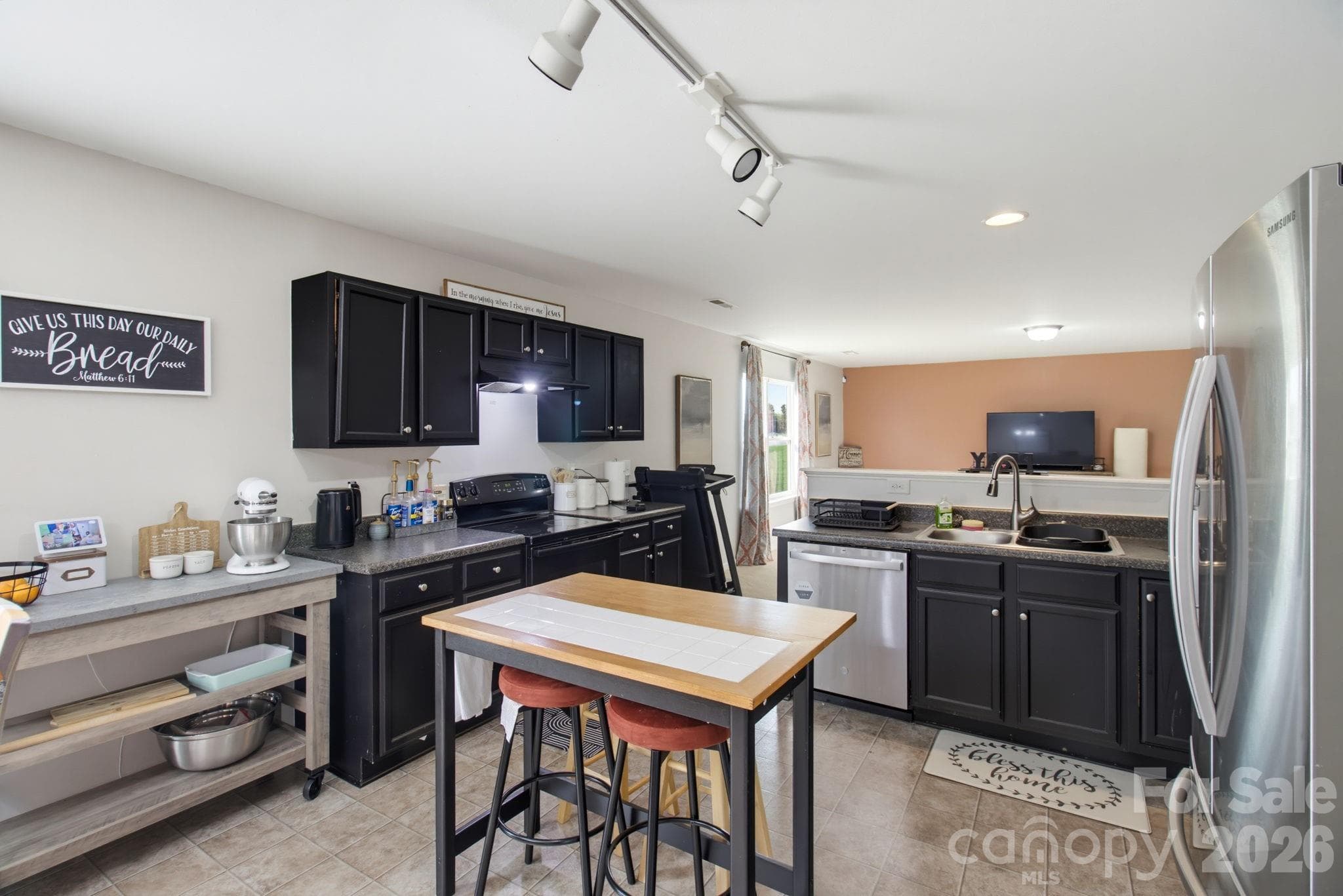 Single Family Residence at 7000 Texas Boulevard, Thomasville, photo 22 of 40