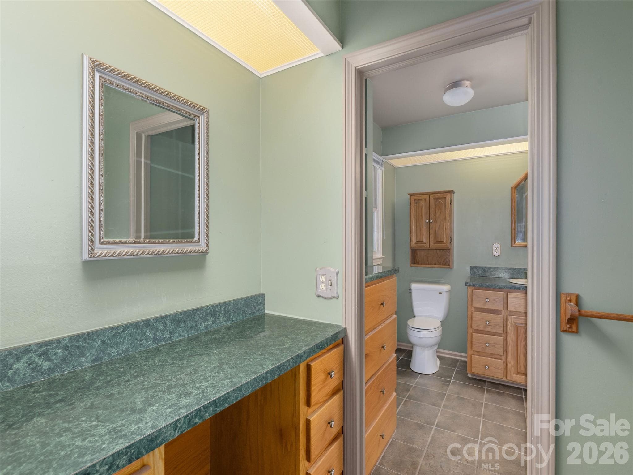Single Family Residence at 200 Heathcote Road, Hendersonville, photo 27 of 46
