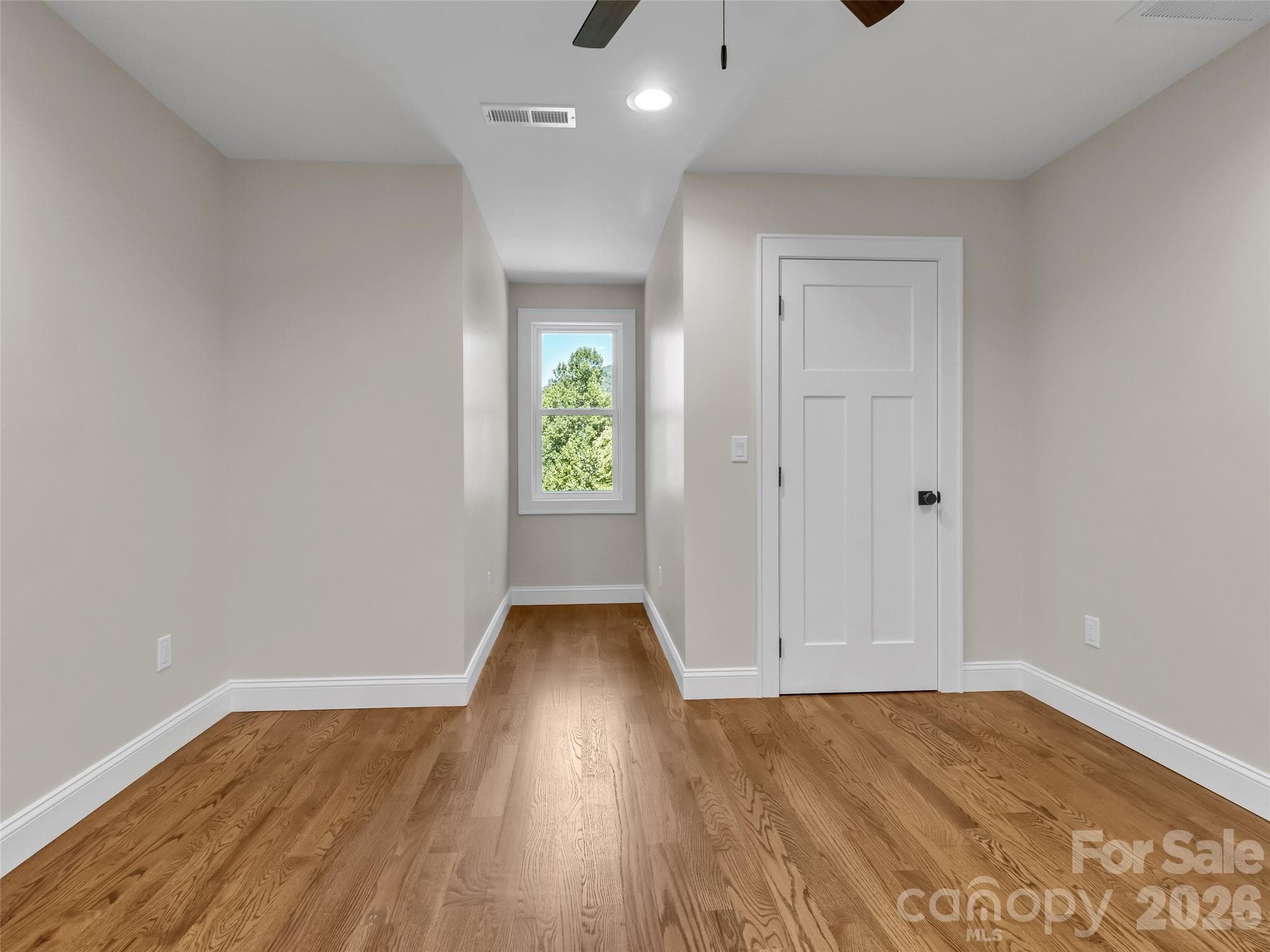Single Family Residence at 146 Bradford Park, Clyde, photo 22 of 39