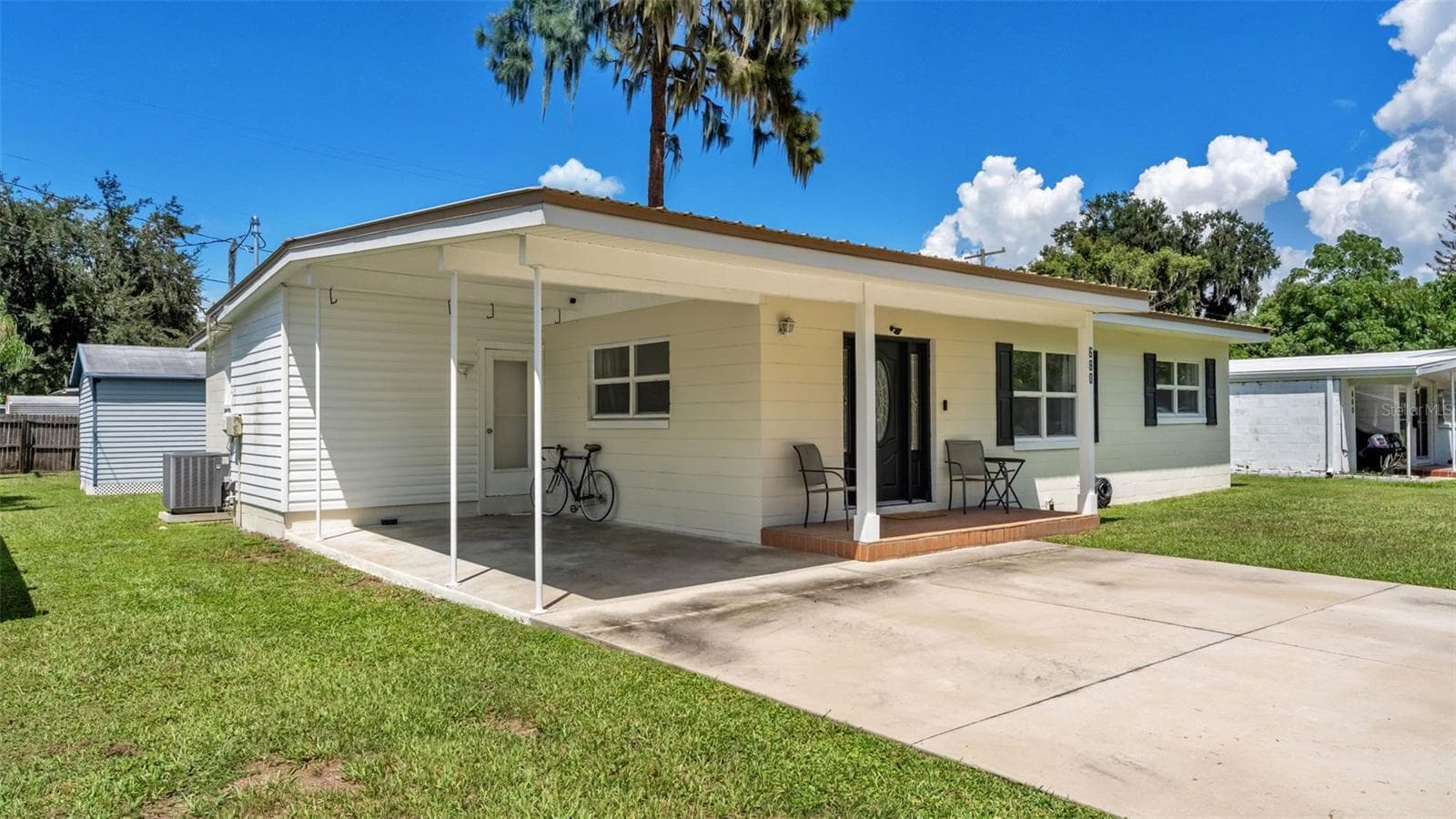 Single Family Residence at 680 SUNSET DR, BARTOW, photo 2 of 45