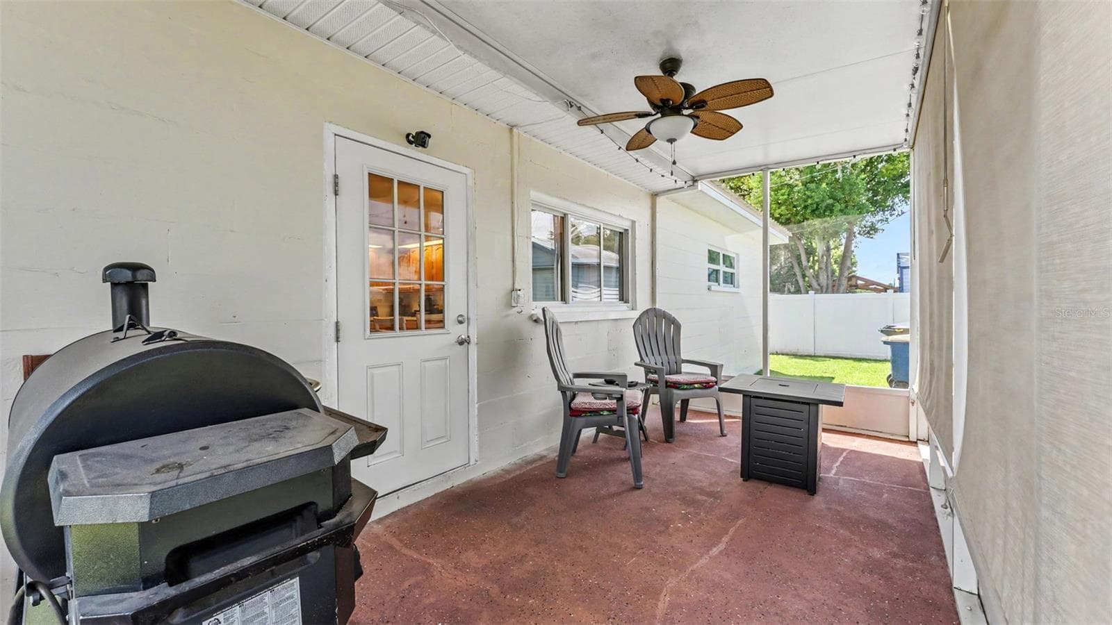 Single Family Residence at 680 SUNSET DR, BARTOW, photo 35 of 45