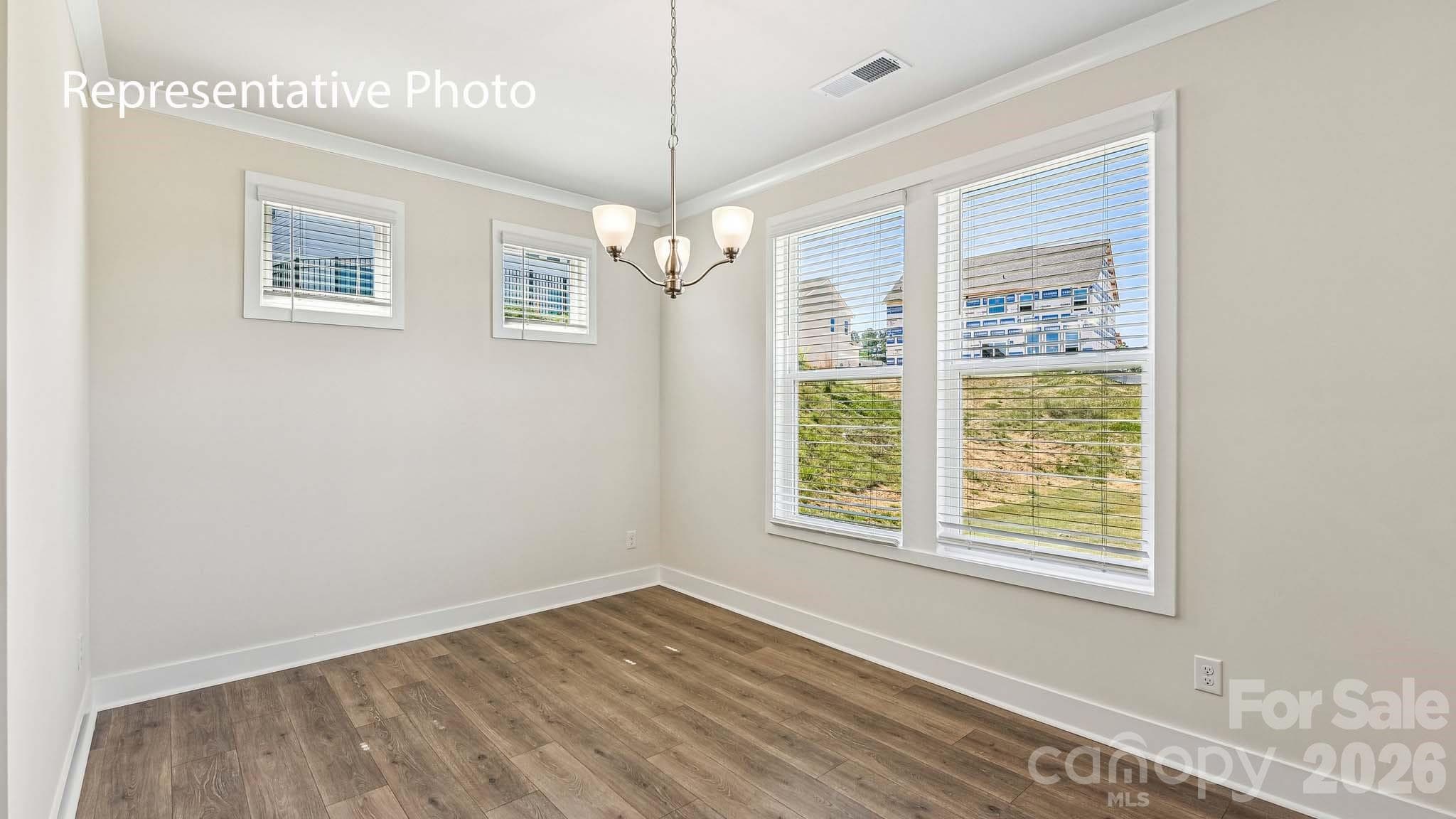 Single Family Residence at 506 Mahogany Road, York, photo 7 of 33