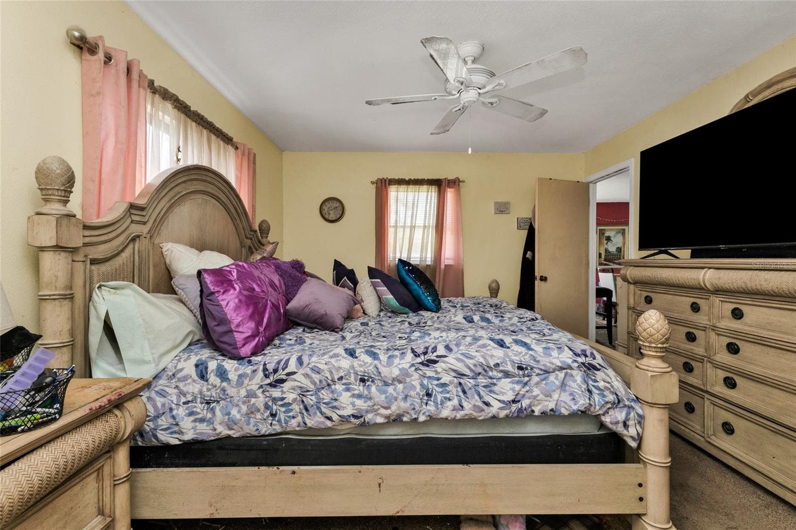 Single Family Residence at 9261 STEUBENVILLE AVE, ENGLEWOOD, photo 14 of 21
