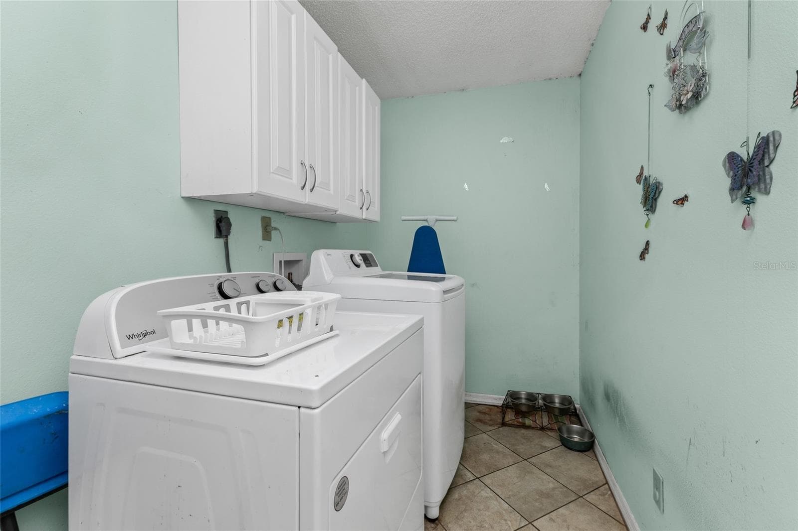 Single Family Residence at 9261 STEUBENVILLE AVE, ENGLEWOOD, photo 19 of 21