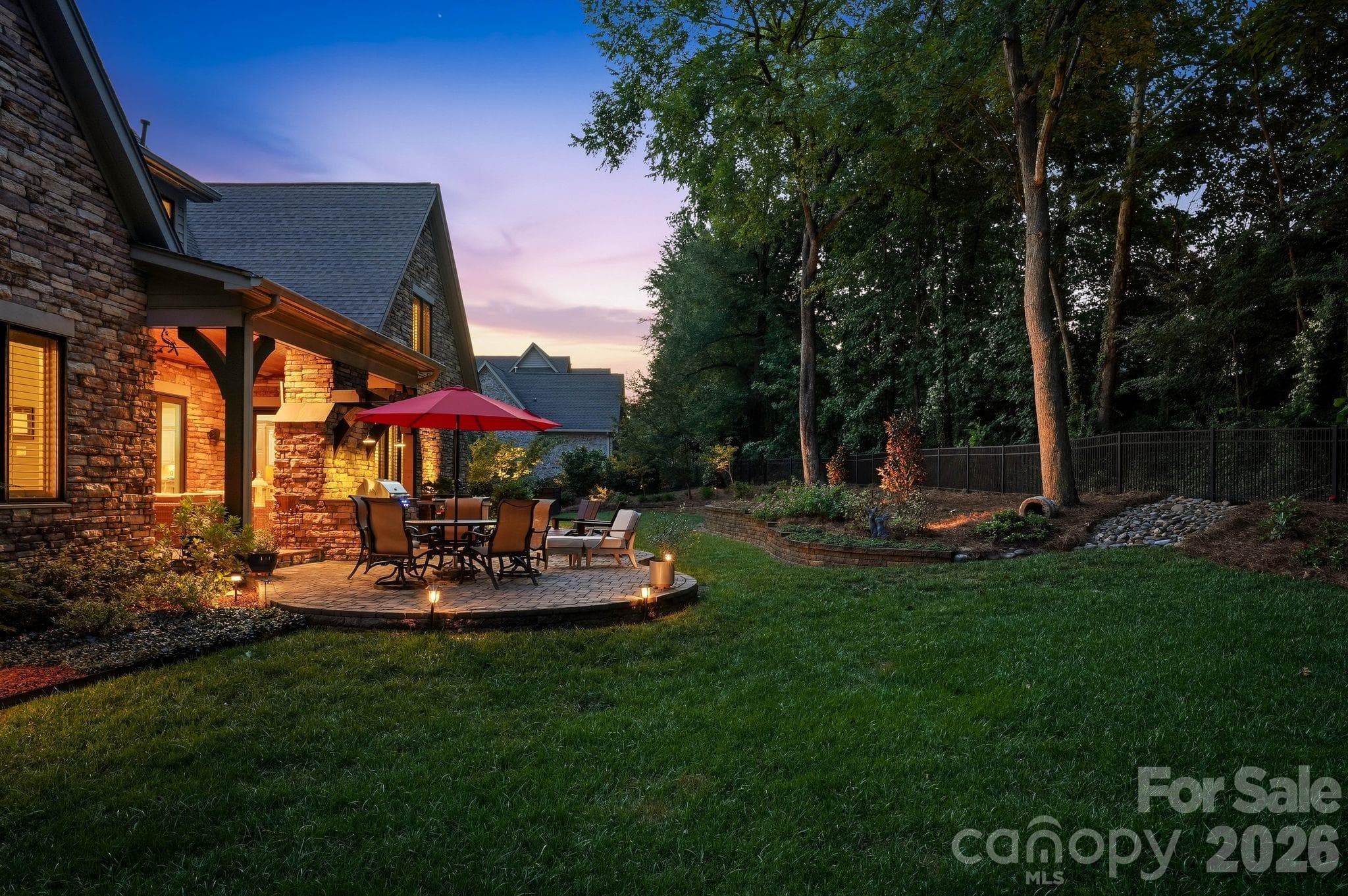 Single Family Residence at 21314 Olde Quarry Lane, Cornelius, photo 8 of 44
