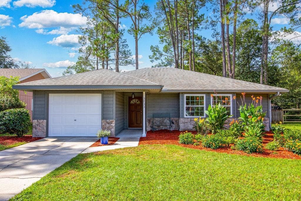 3733 NW 62ND PL