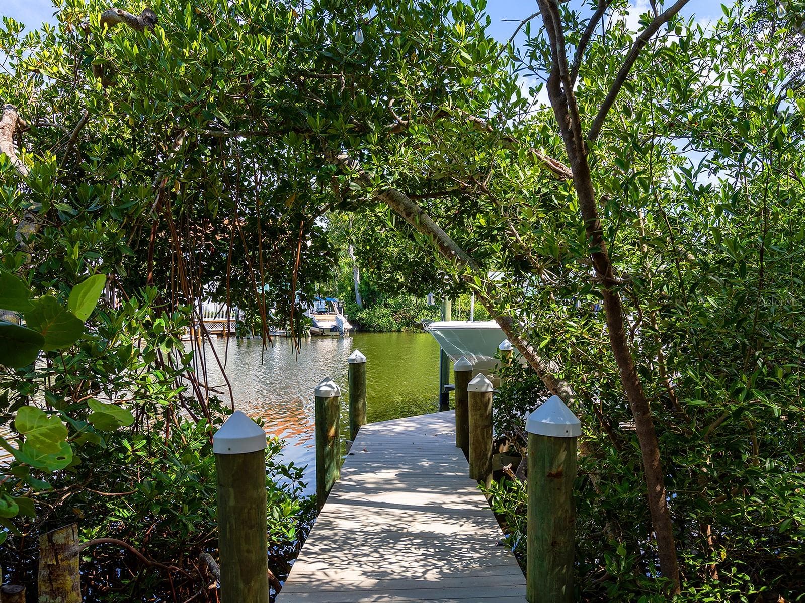 Single Family Residence at 1621 BAY POINT CT, SARASOTA, photo 8 of 84
