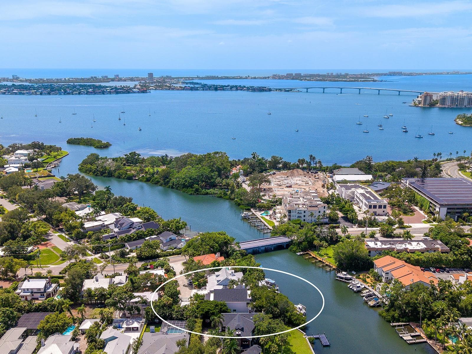 Single Family Residence at 1621 BAY POINT CT, SARASOTA, photo 11 of 84