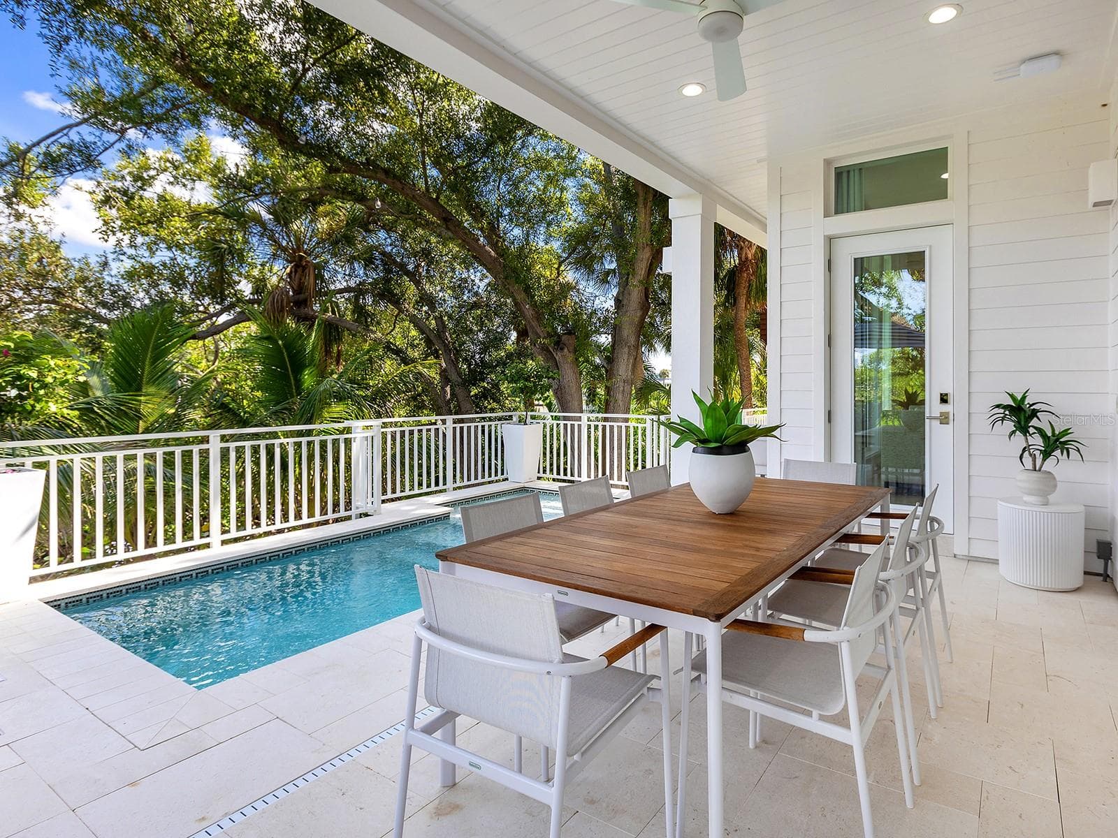 Single Family Residence at 1621 BAY POINT CT, SARASOTA, photo 17 of 84