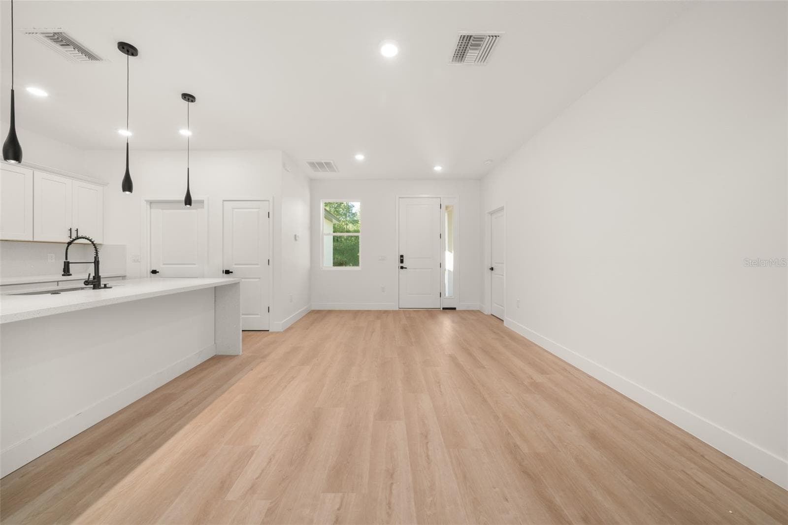Single Family Residence at 8636 SUN N LAKE BLVD, SEBRING, photo 11 of 53