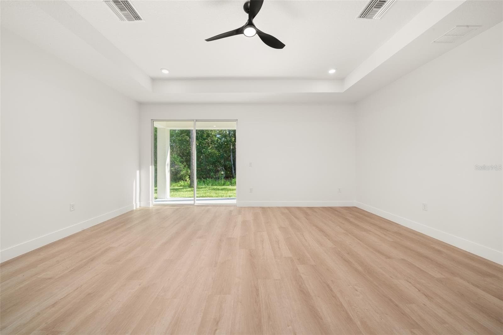 Single Family Residence at 8636 SUN N LAKE BLVD, SEBRING, photo 20 of 53