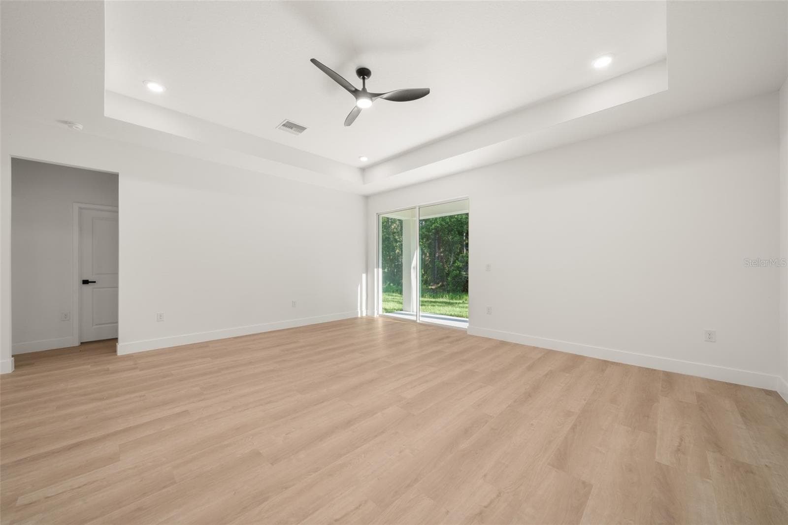 Single Family Residence at 8636 SUN N LAKE BLVD, SEBRING, photo 21 of 53