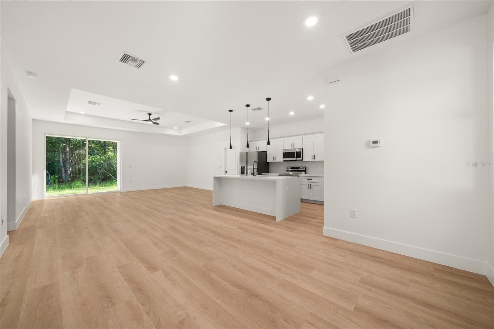 Single Family Residence at 8636 SUN N LAKE BLVD, SEBRING, photo 25 of 53
