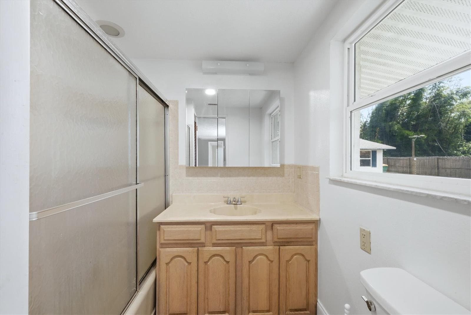 Single Family Residence at 1157 SOUTH LN, ENGLEWOOD, photo 16 of 48