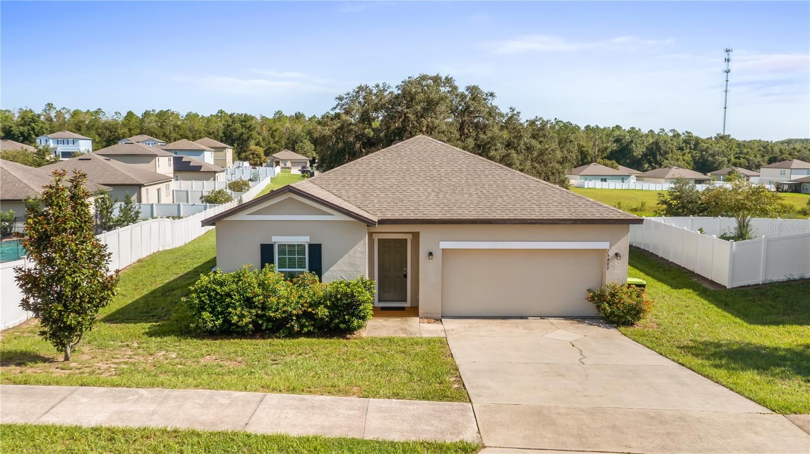Single Family Residence at 15409 IVORY GULL LN, MASCOTTE, photo 26 of 36