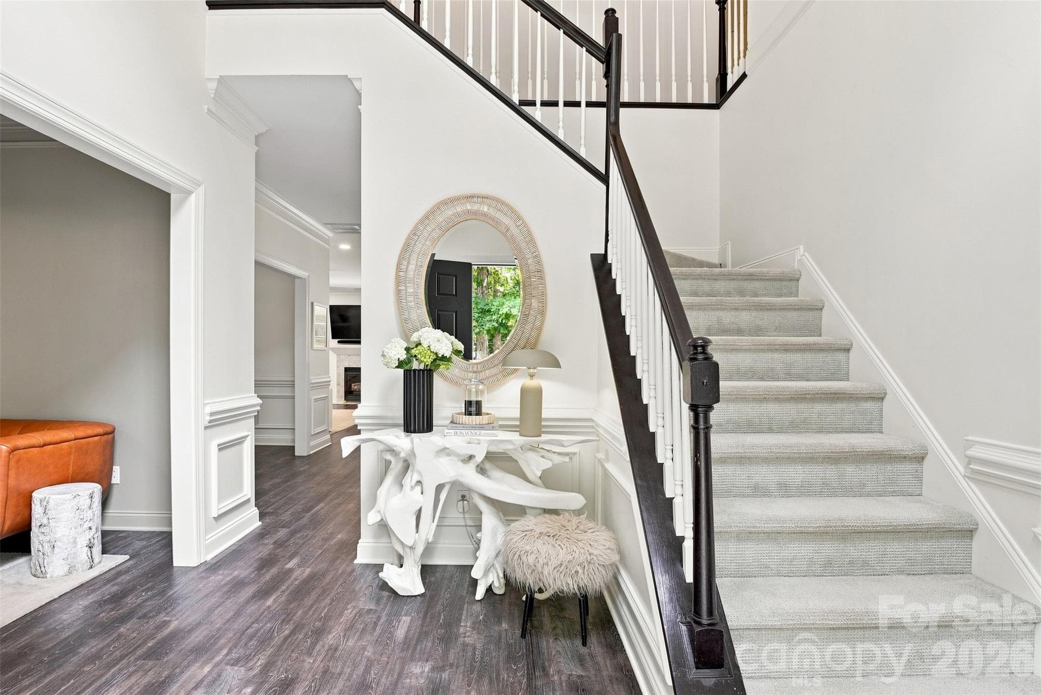 Single Family Residence at 9434 Valley Road, Charlotte, photo 10 of 44
