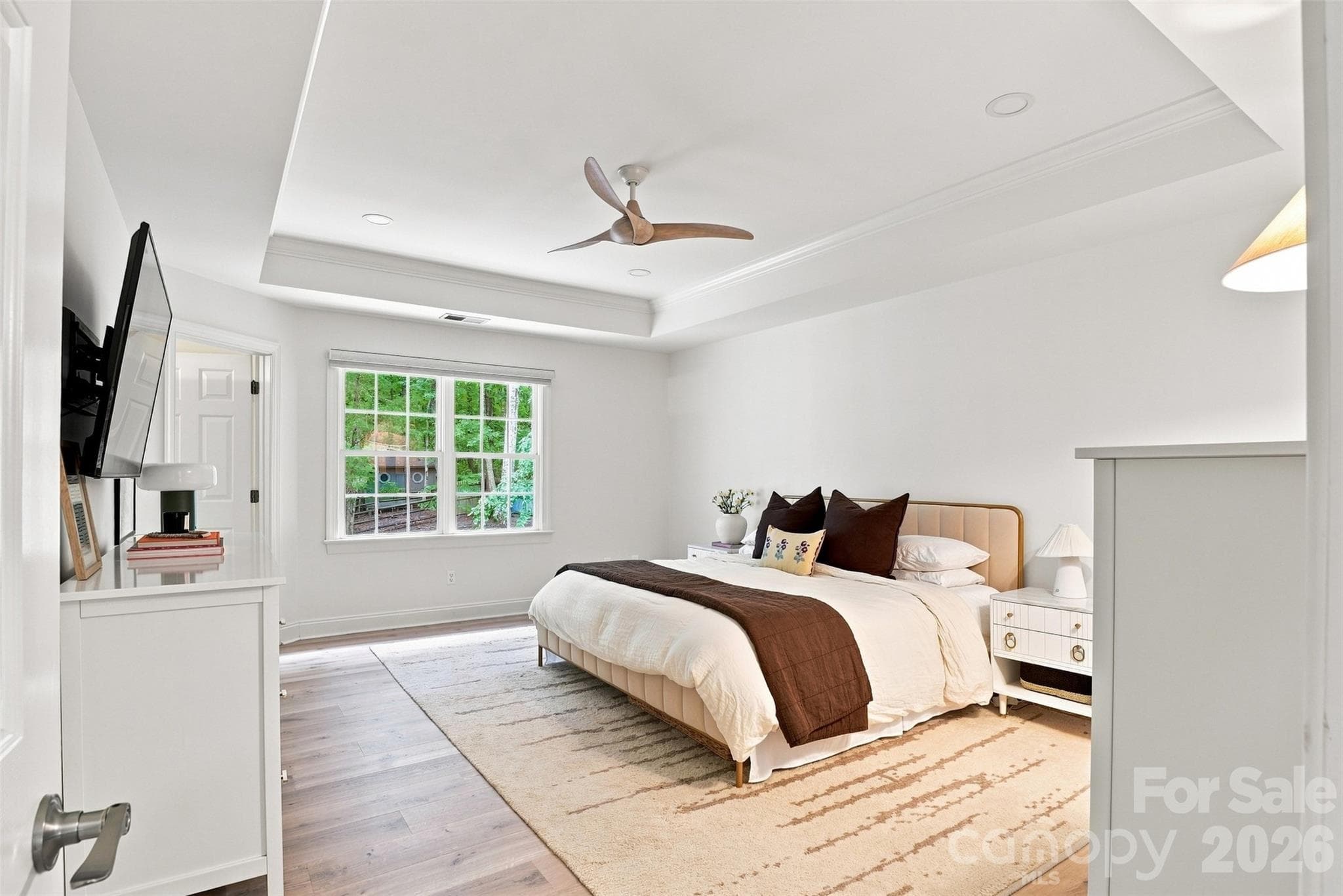 Single Family Residence at 9434 Valley Road, Charlotte, photo 6 of 44