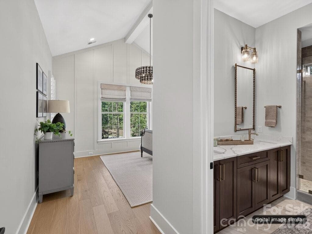 VIP Guest Bedroom with Ensuite Bathroom - 128 Willow View Loop, Davidson