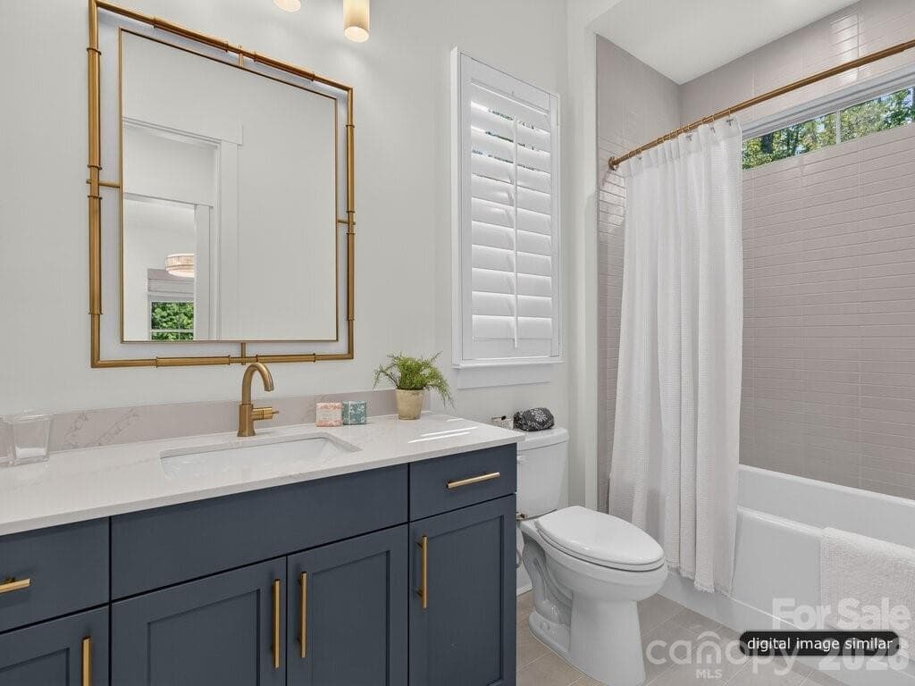Bedroom 3 Ensuite Bathroom - 128 Willow View Loop, Davidson