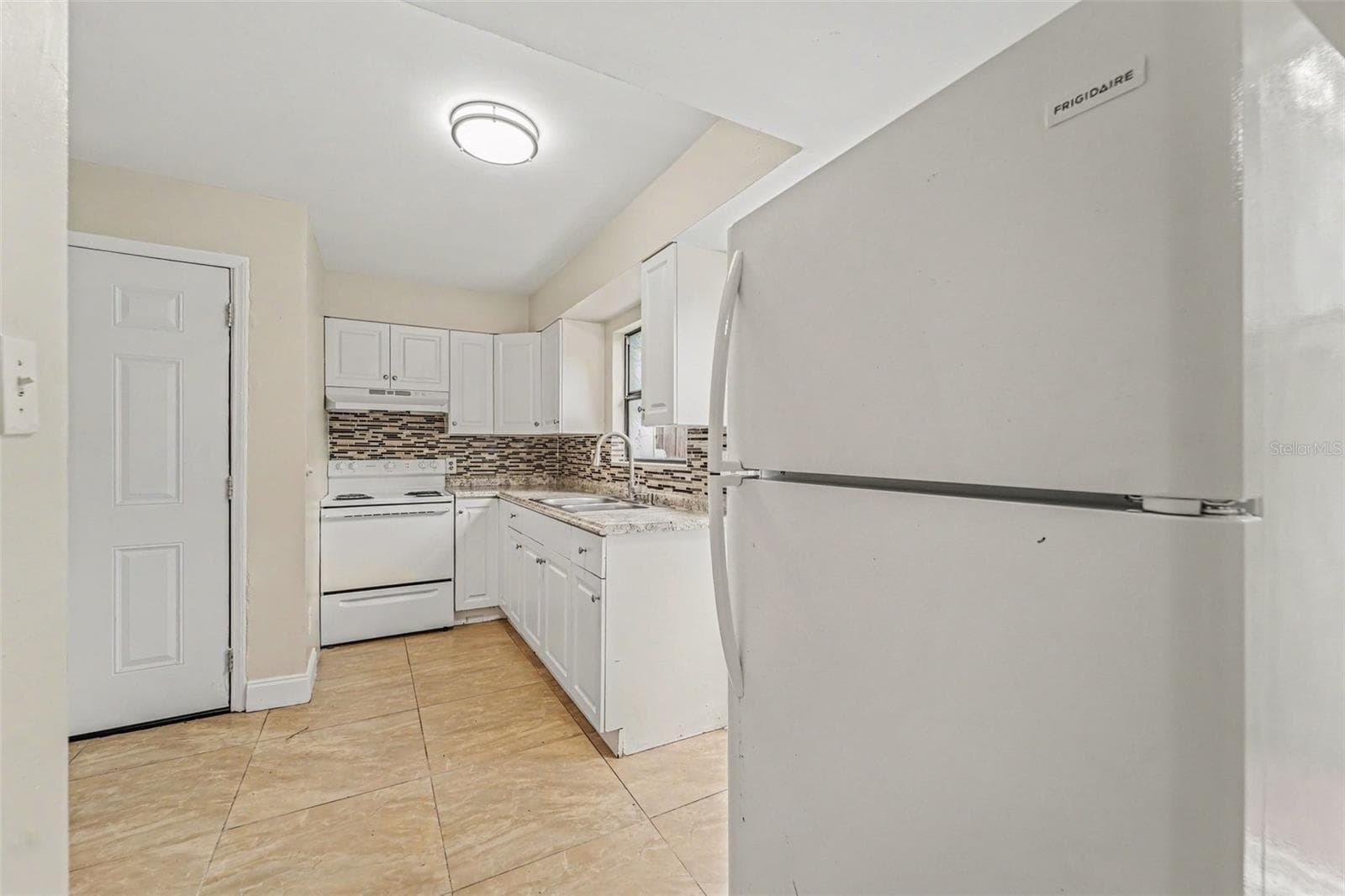 Condominium at 12310 TOUCHTON DR #43, TAMPA, photo 9 of 24