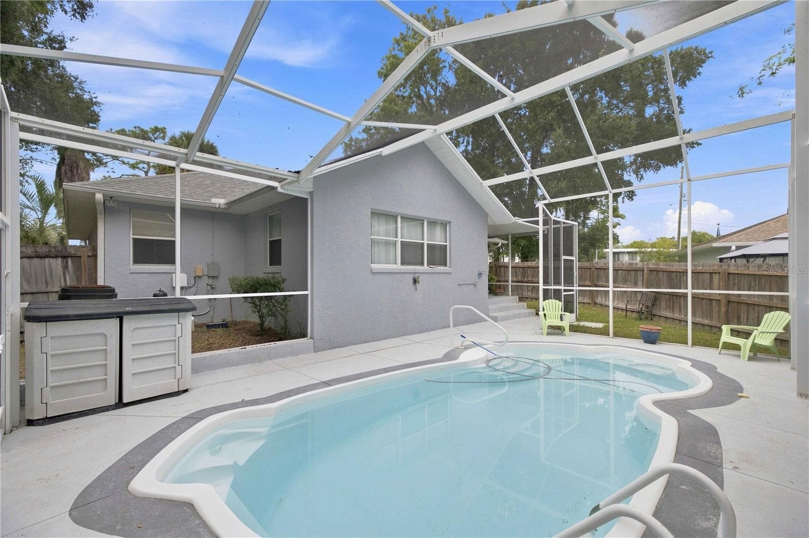 SALTWATER POOL - 6500 CHERRY RD, OCALA