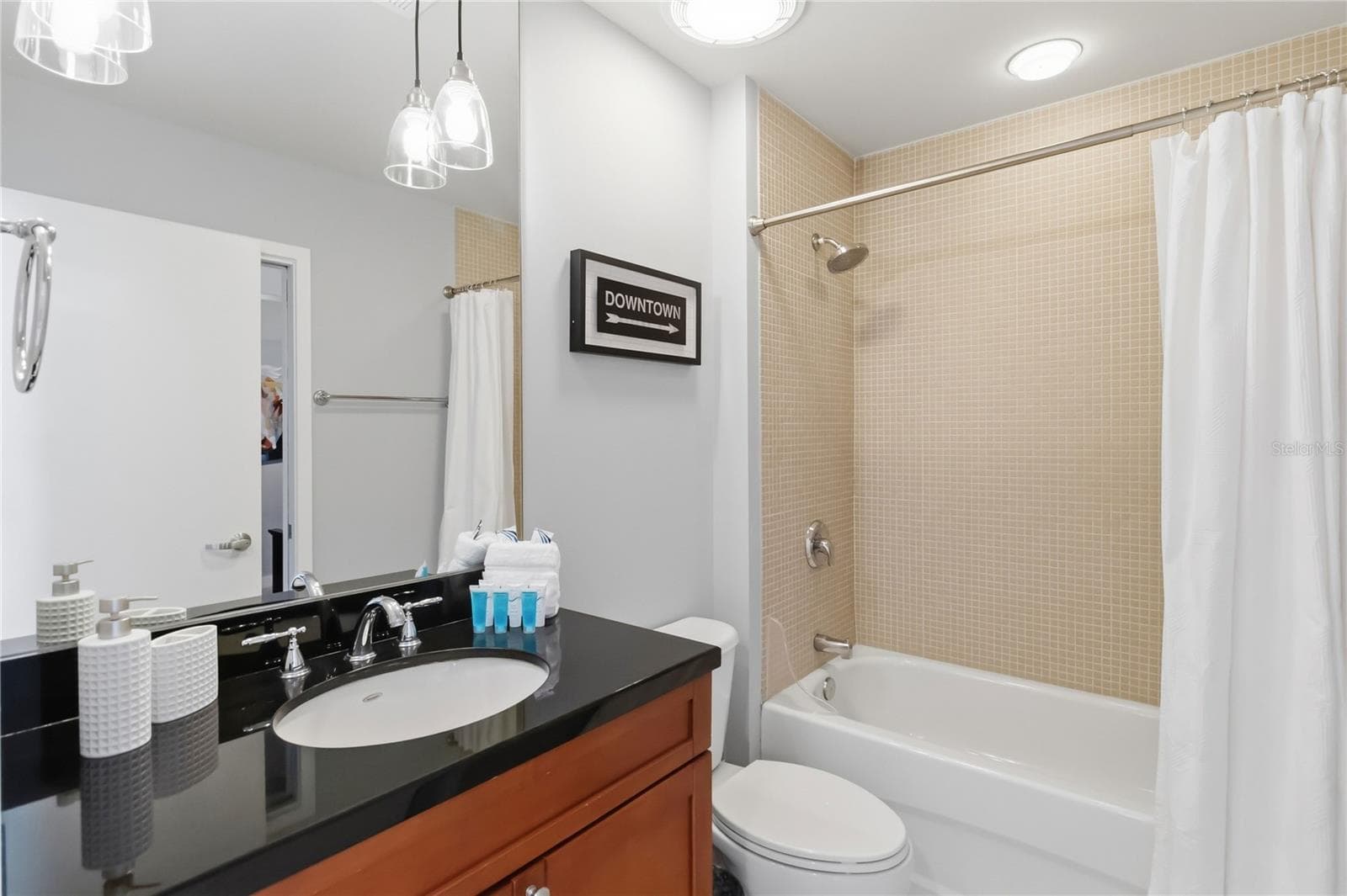 Condominium at 525 E JACKSON ST #706, ORLANDO, photo 14 of 29