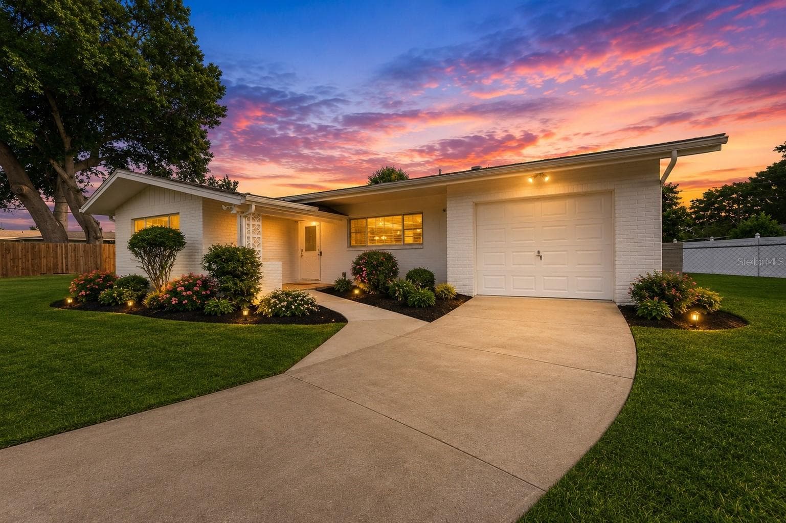 Single Family Residence at 1773 LONDON LN, CLEARWATER, photo 8 of 78