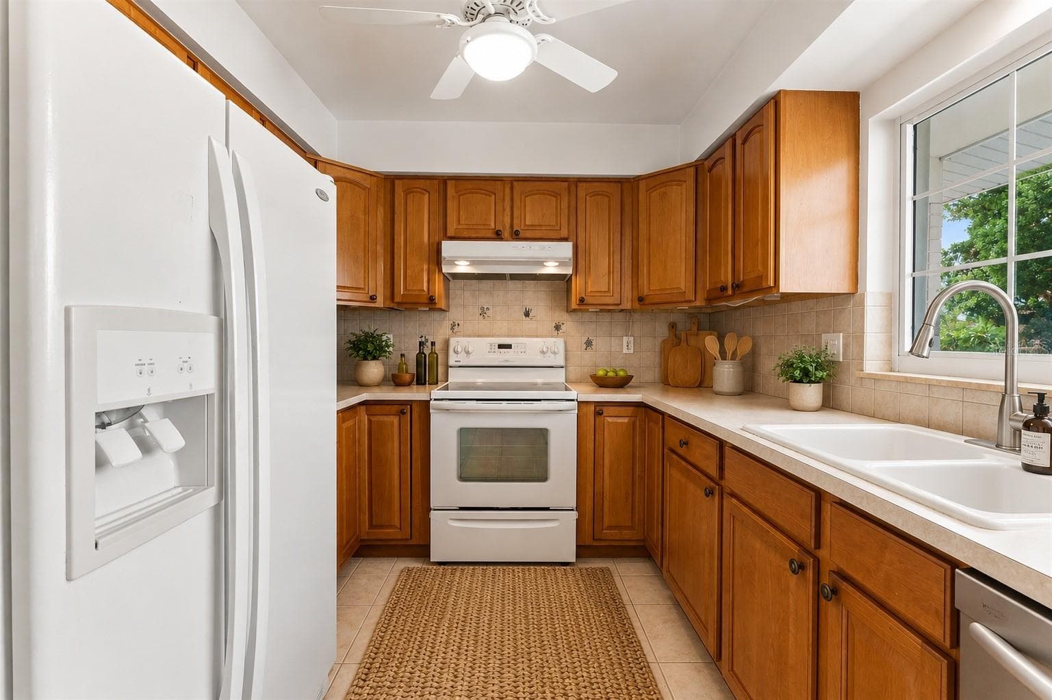 Single Family Residence at 1773 LONDON LN, CLEARWATER, photo 25 of 78