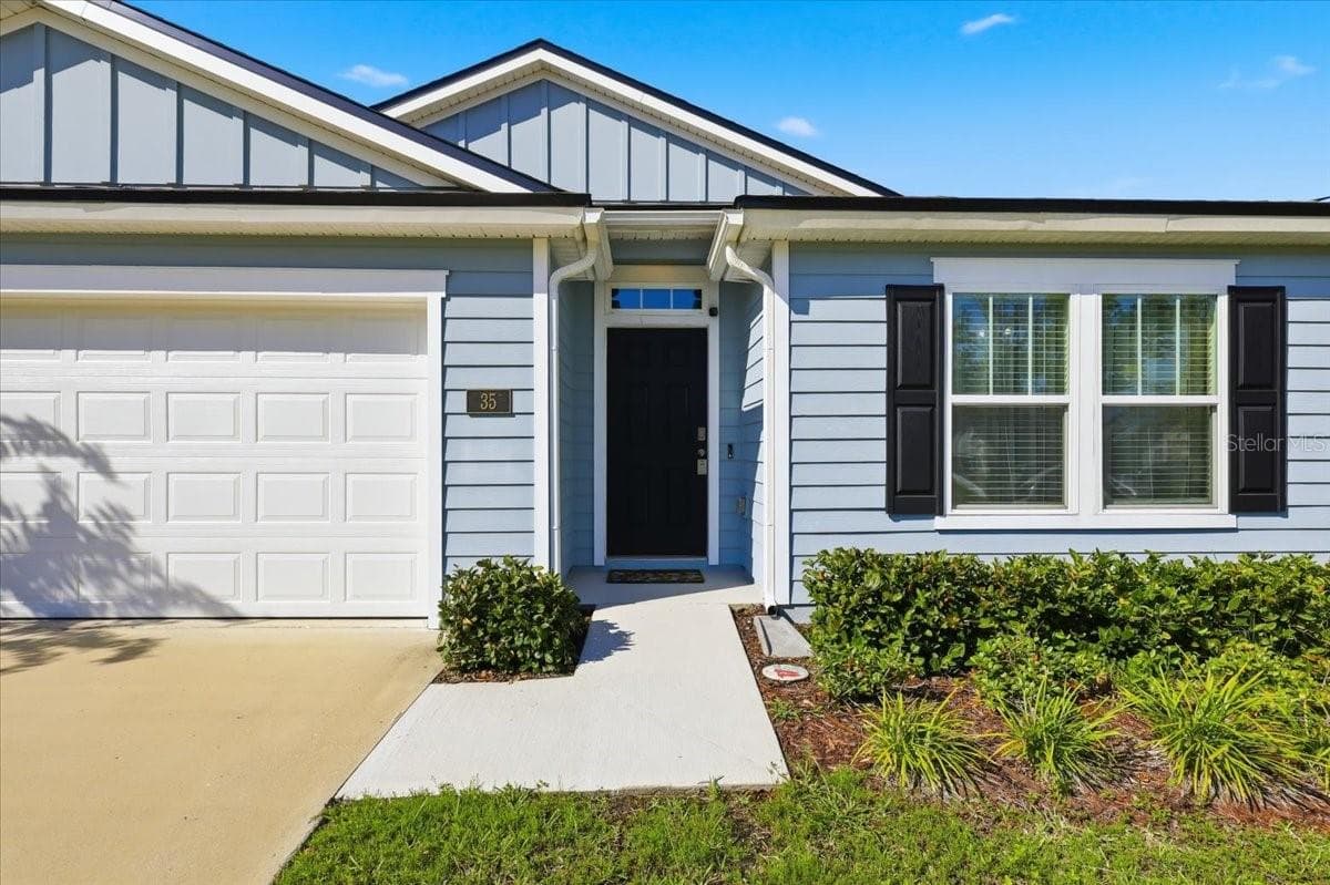 Single Family Residence at 35 PUTTER DR, PALM COAST, photo 2 of 43