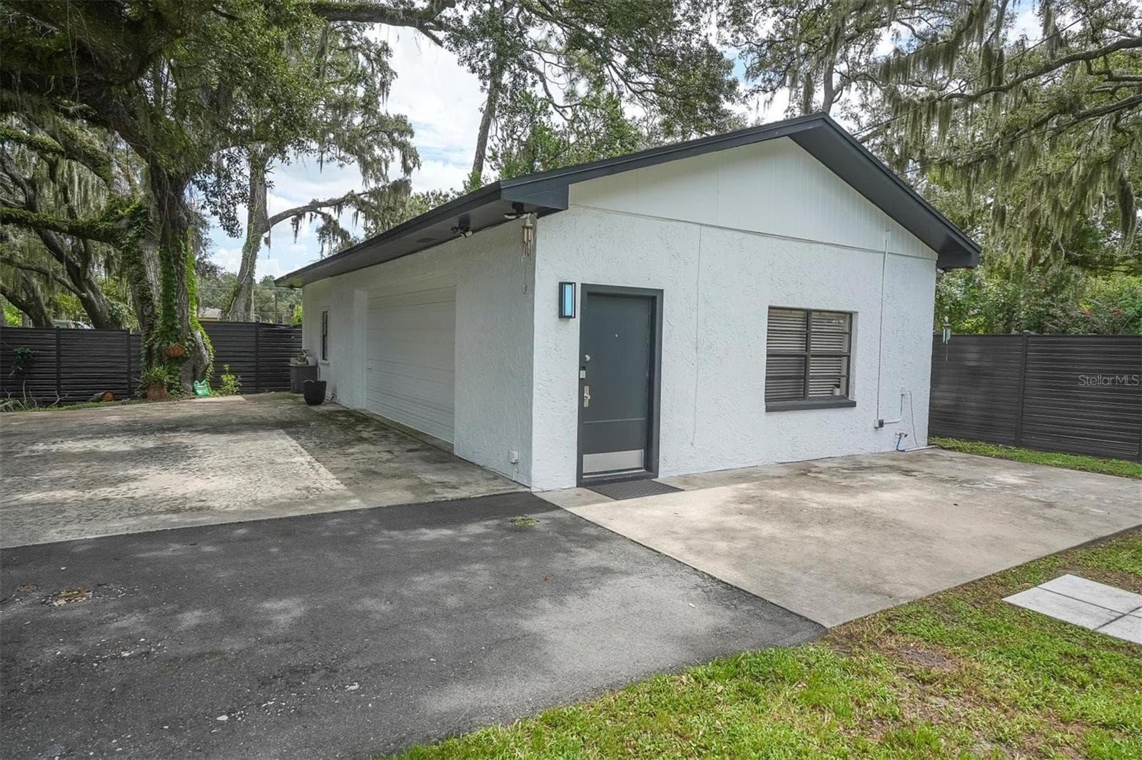 Single Family Residence at 12409 N BOULEVARD, TAMPA, photo 35 of 72