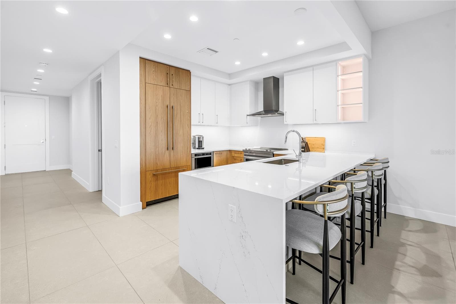 Condominium at 275 1ST AVE S #3704, ST PETERSBURG, photo 20 of 81
