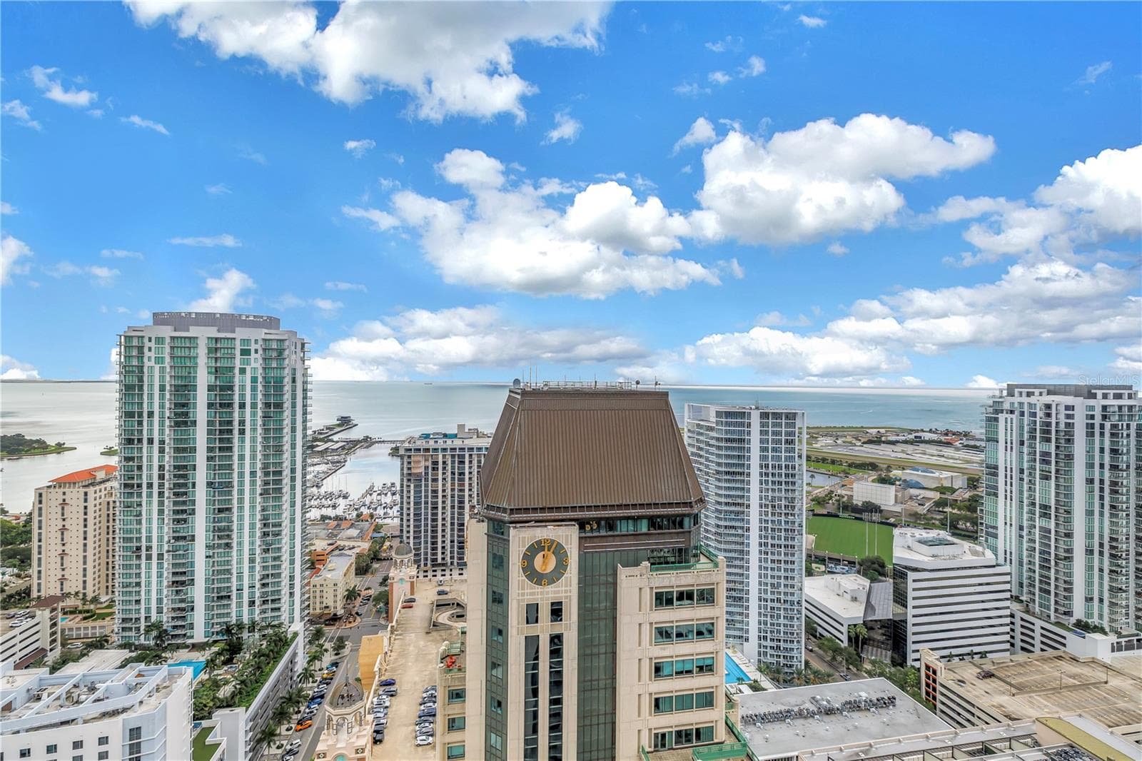 Condominium at 275 1ST AVE S #3704, ST PETERSBURG, photo 29 of 81