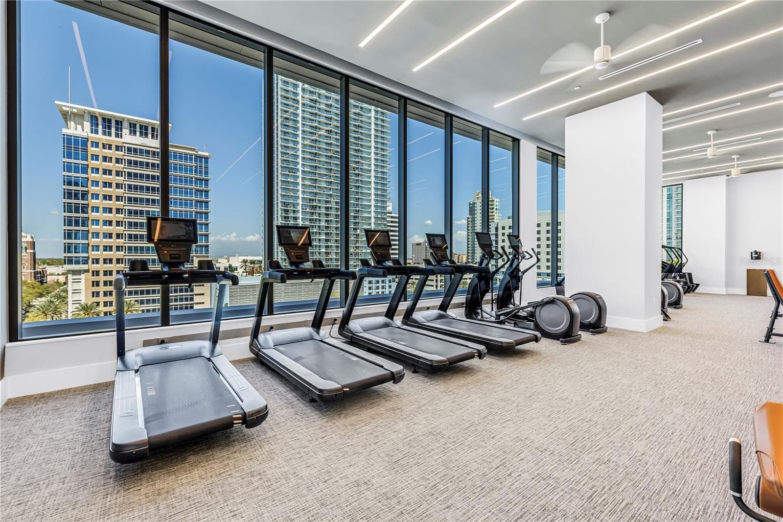 Condominium at 275 1ST AVE S #3704, ST PETERSBURG, photo 56 of 81