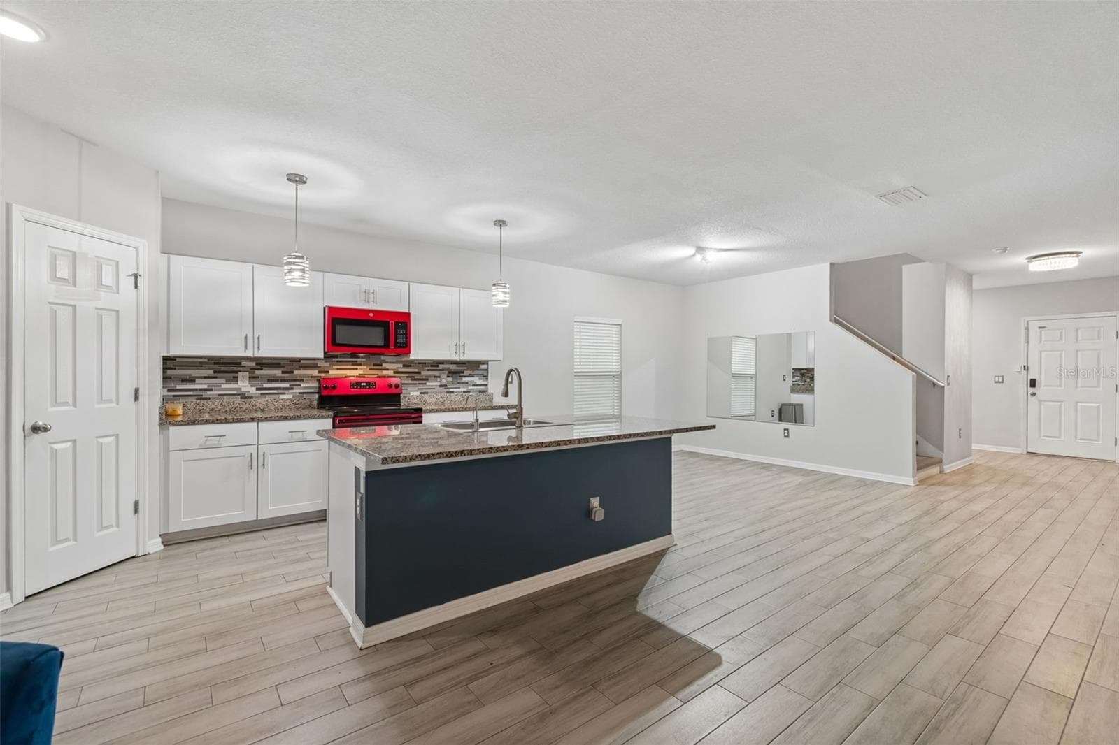 Single Family Residence at 13113 FRUITVILLE WAY, RIVERVIEW, photo 10 of 46
