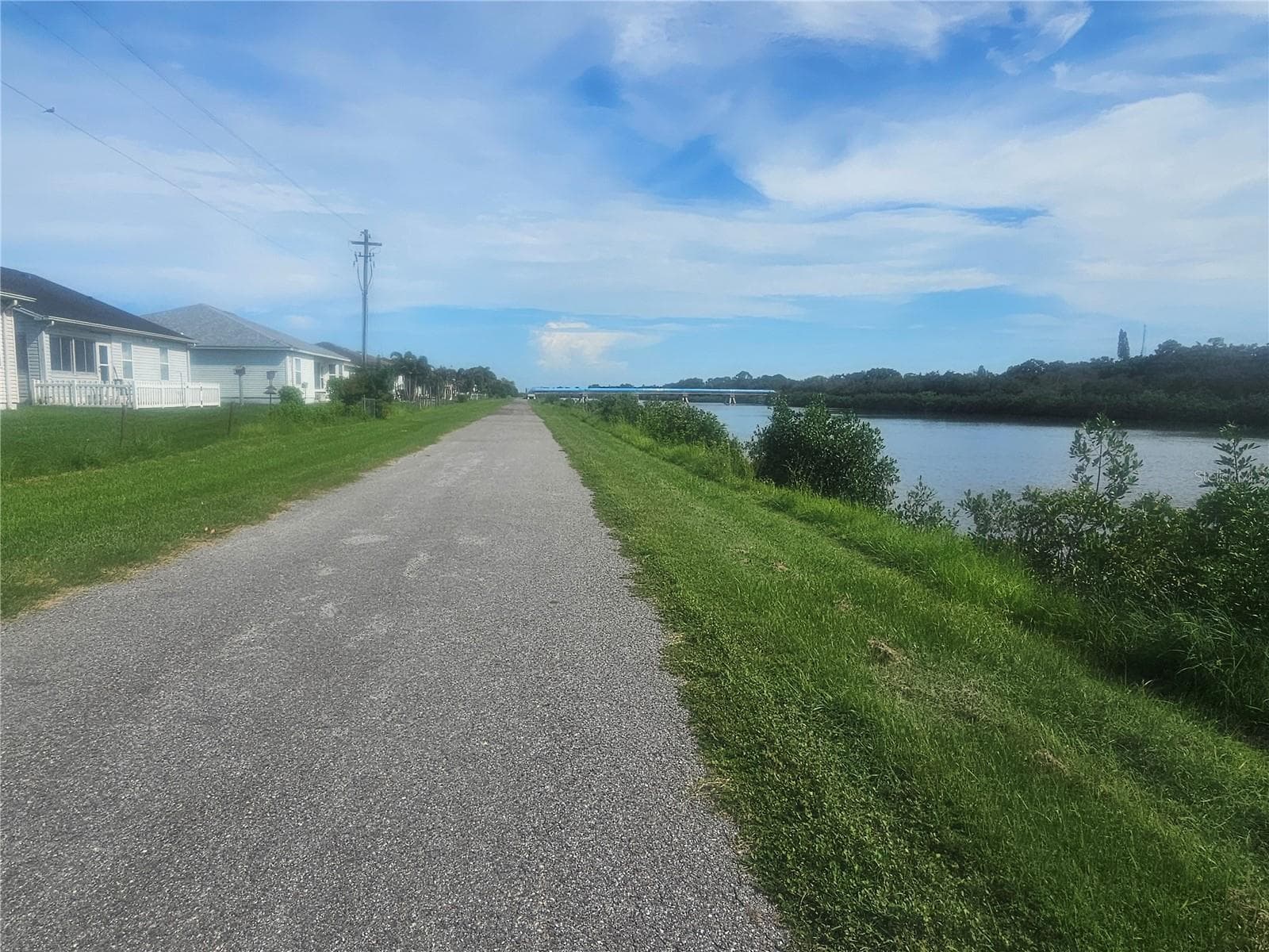 Trail along Lake Tarpon Outfall - 603 CANAL WAY, OLDSMAR