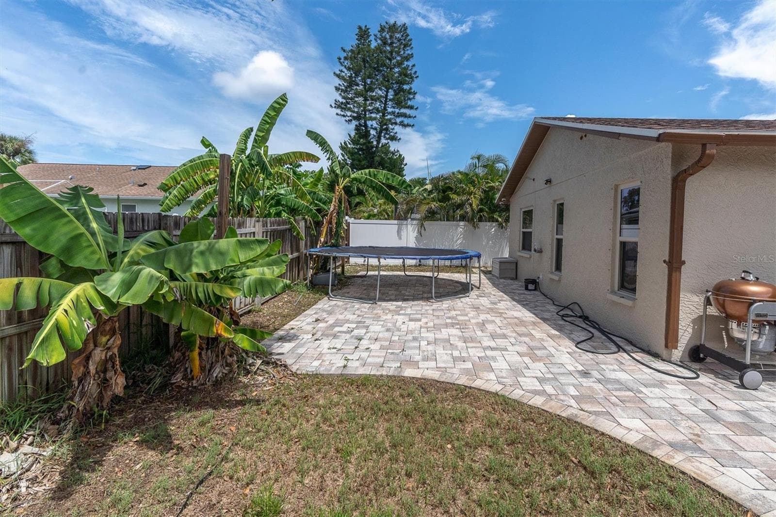 Single Family Residence at 914 HARBOR CIR, PALM HARBOR, photo 42 of 50