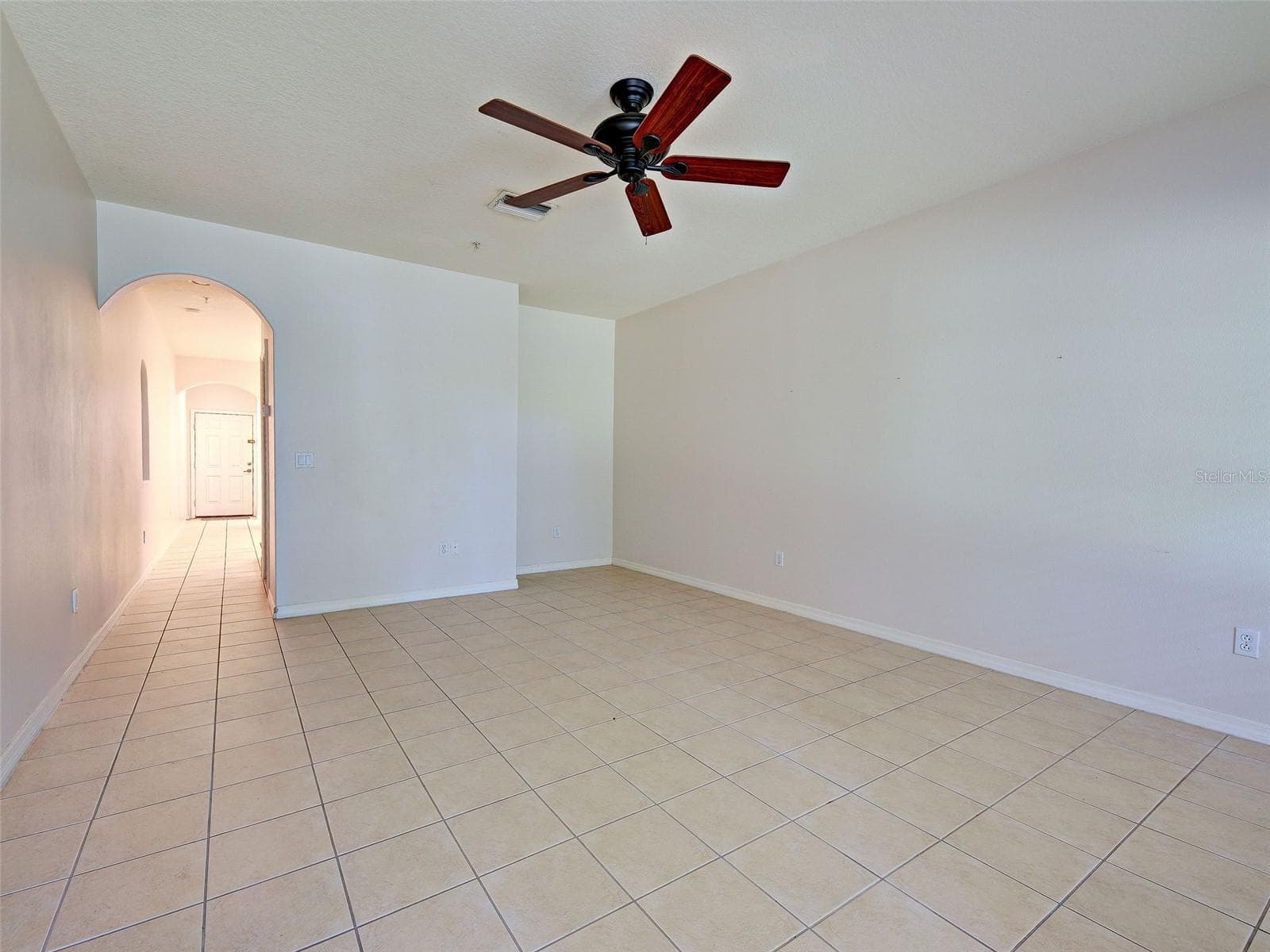 Townhouse at 13050 TIGERS EYE DR, VENICE, photo 18 of 48