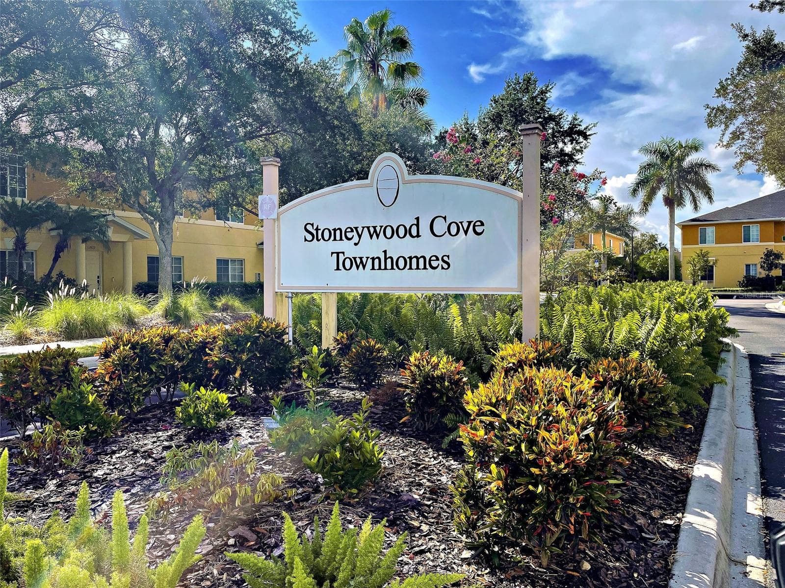 Townhouse at 13050 TIGERS EYE DR, VENICE, photo 42 of 48