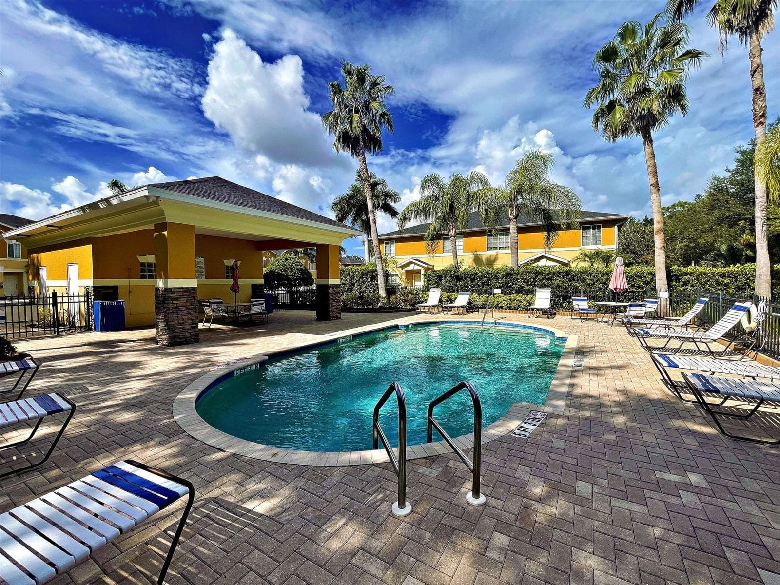 Townhouse at 13050 TIGERS EYE DR, VENICE, photo 45 of 48