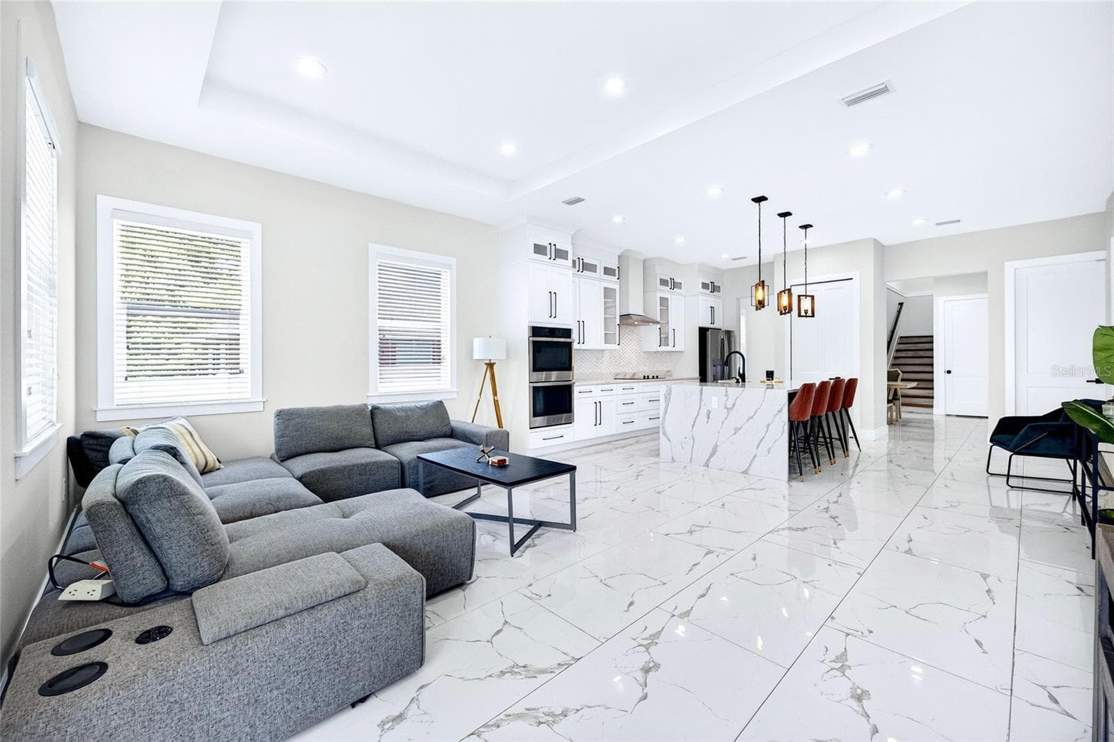 Single Family Residence at 4020 W ARCH ST, TAMPA, photo 12 of 48