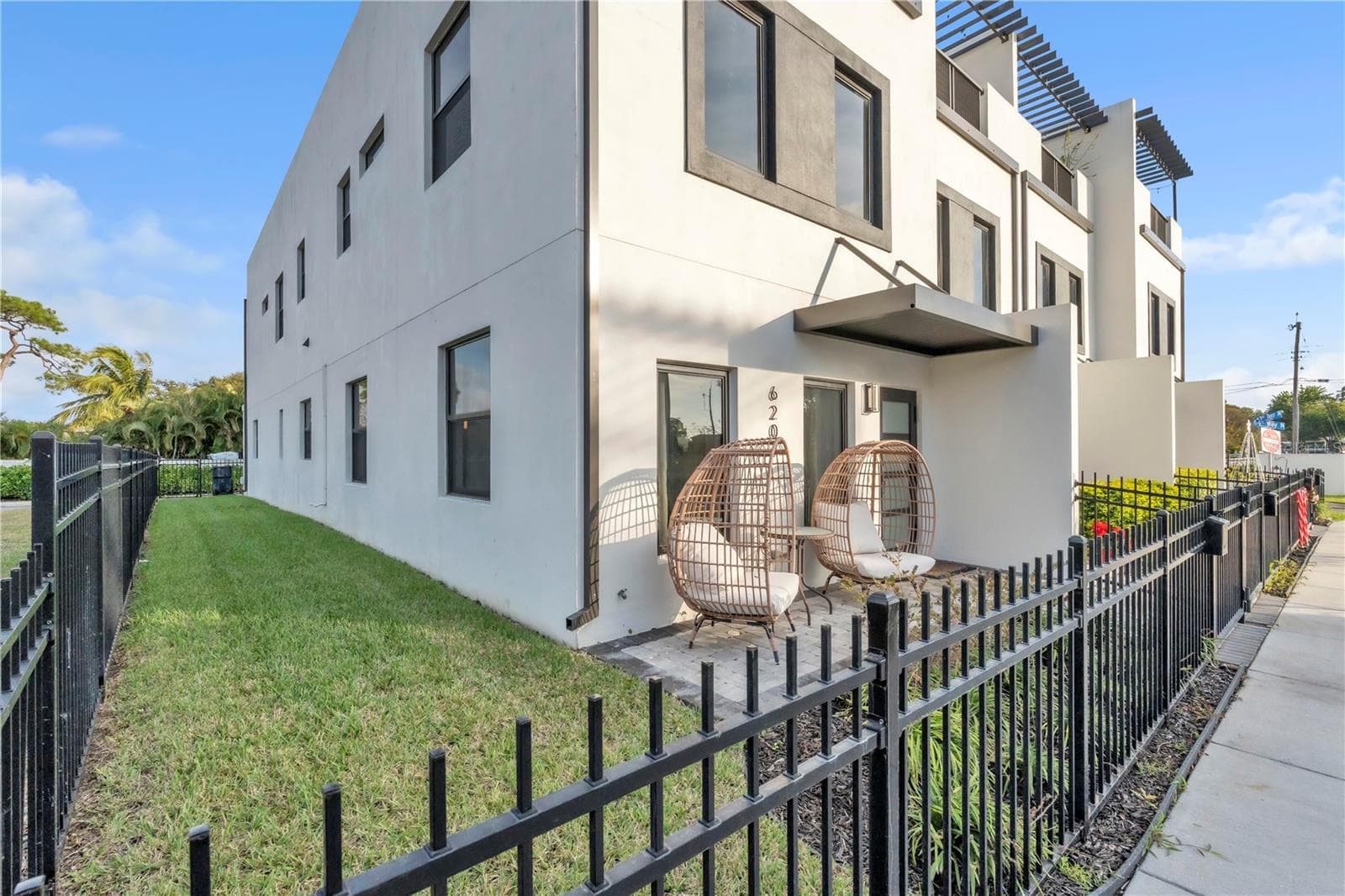 Townhouse at 6207 64TH WAY N, PINELLAS PARK, photo 4 of 50