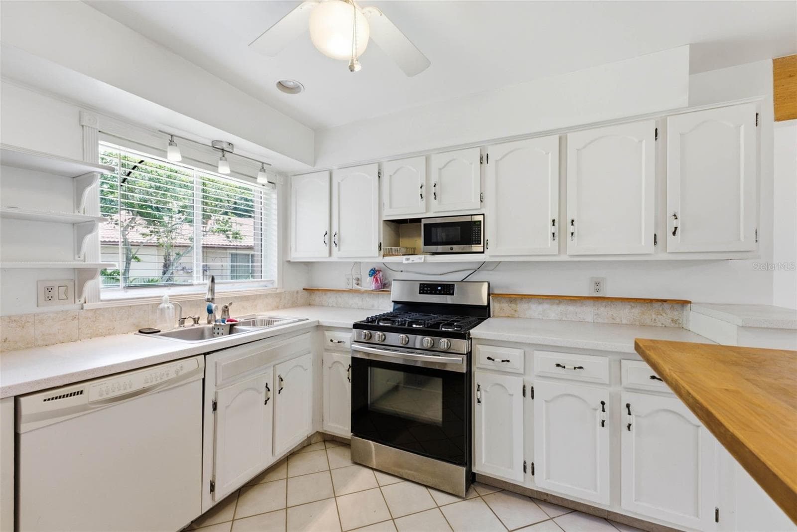 Single Family Residence at 5257 WILDFLOWER RD, ORLANDO, photo 32 of 65